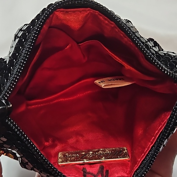 WHITING & DAVIS BLACK MESH COIN PURSE - Picture 7 of 8